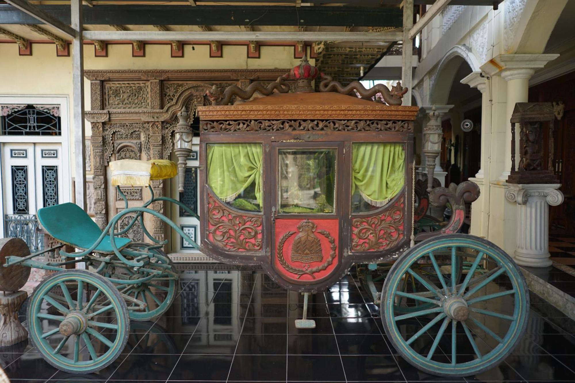 Rumah Pesik Art & Heritage Hotel Gondowulung Buitenkant foto