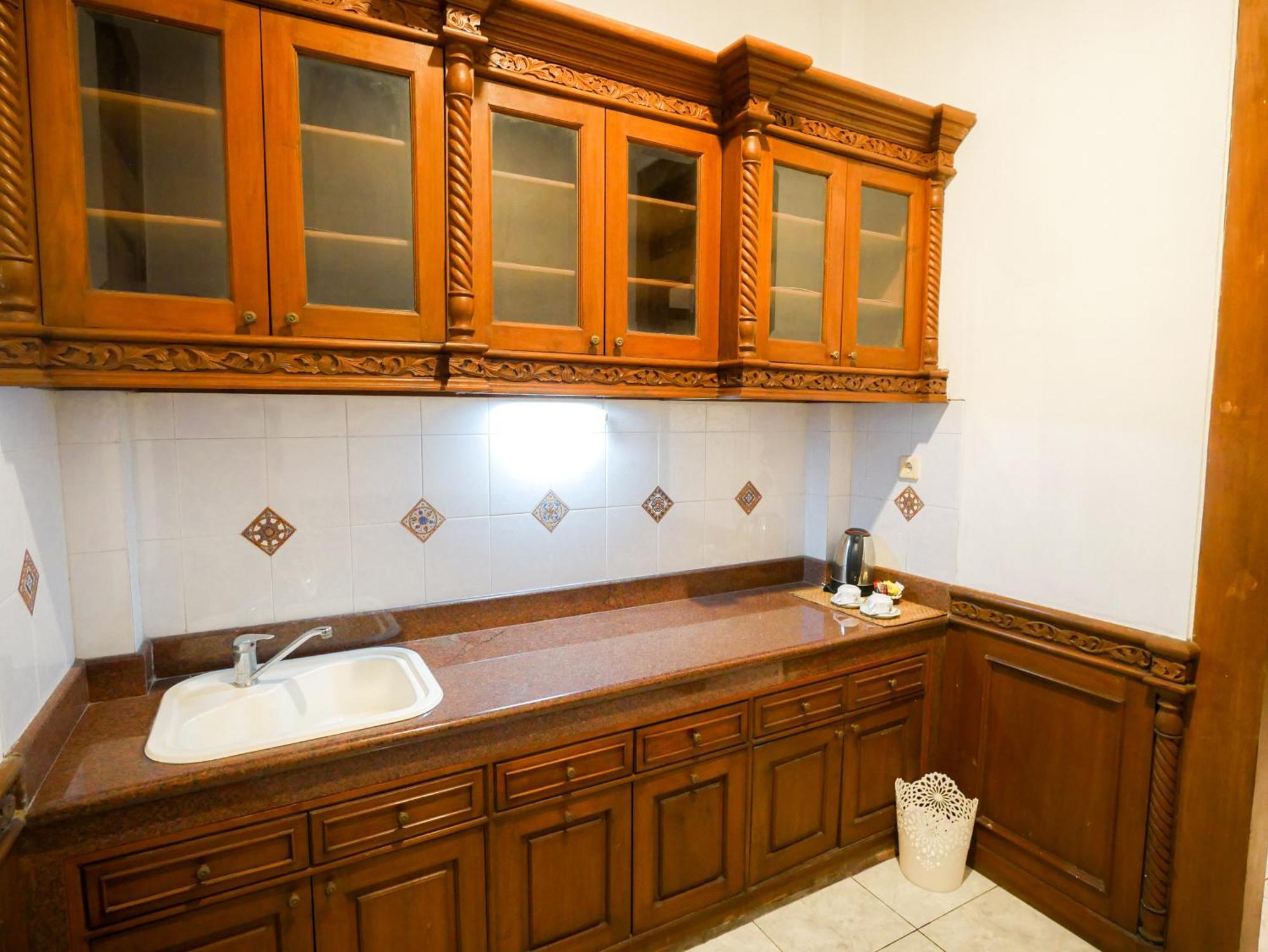 Rumah Pesik Art & Heritage Hotel Gondowulung Buitenkant foto