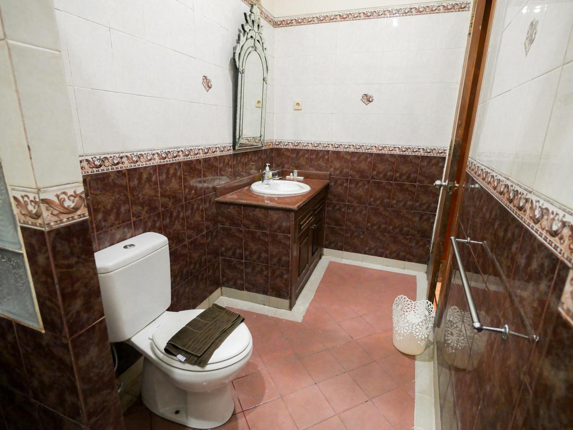 Rumah Pesik Art & Heritage Hotel Gondowulung Buitenkant foto